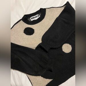 SIMONS - Yin Yang Sweater - Small
